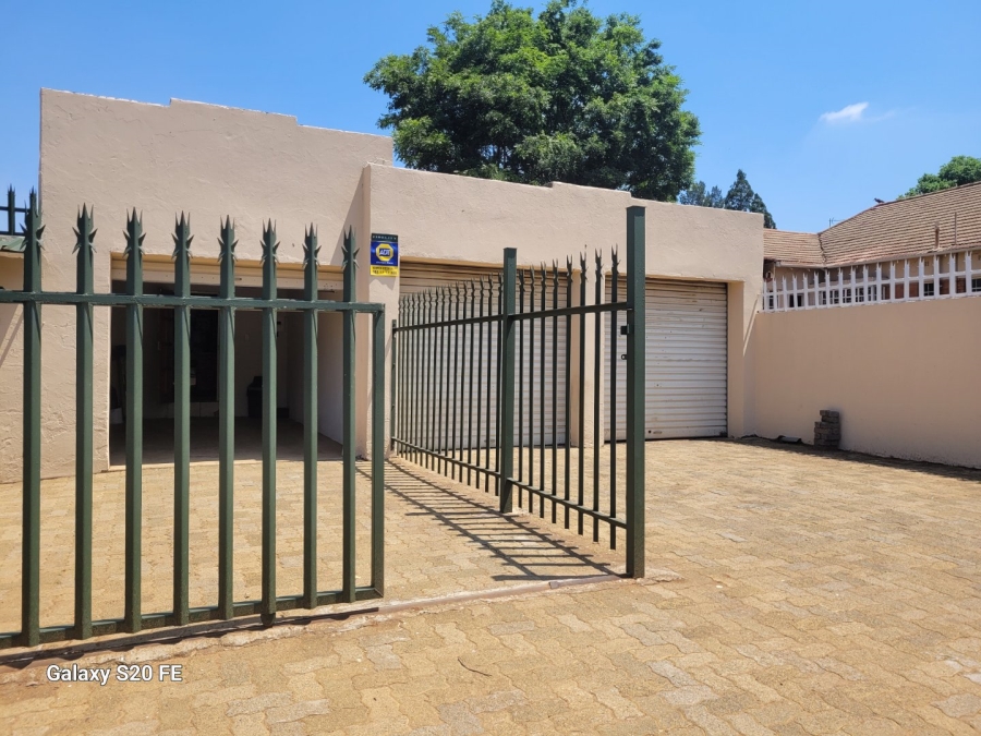 4 Bedroom Property for Sale in Selection Park Gauteng