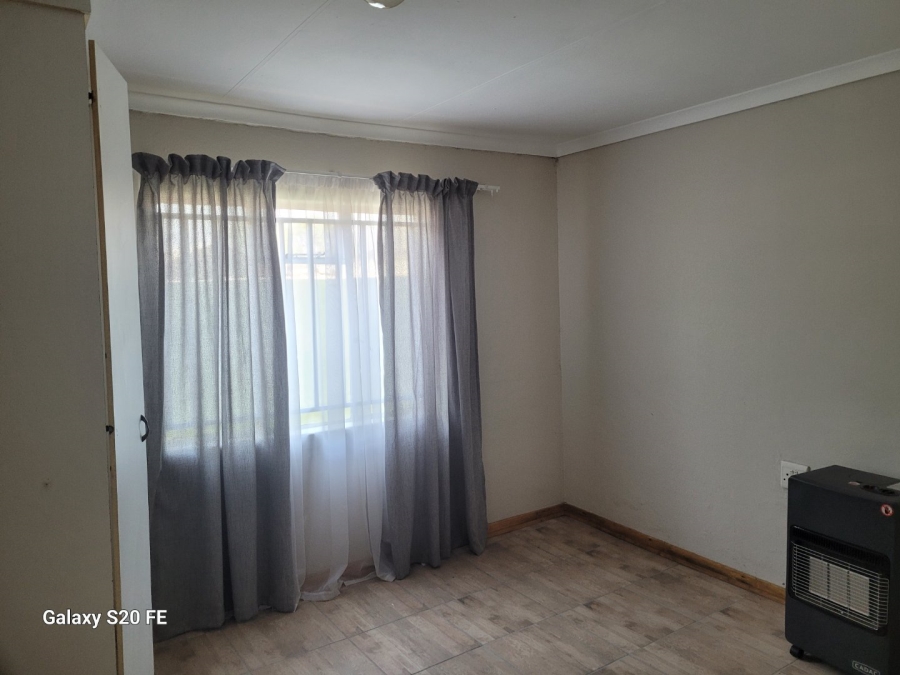 4 Bedroom Property for Sale in Selection Park Gauteng