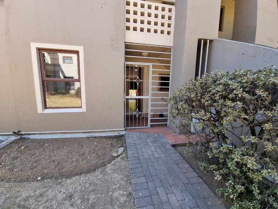 2 Bedroom Property for Sale in New Market Park Gauteng