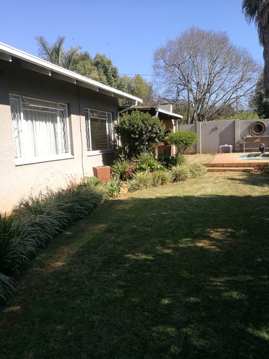 To Let 4 Bedroom Property for Rent in Clubview Gauteng