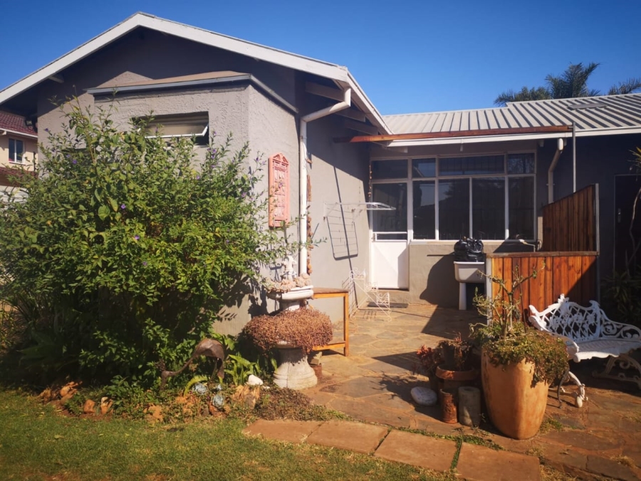 To Let 4 Bedroom Property for Rent in Clubview Gauteng