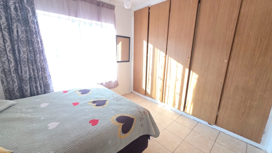 4 Bedroom Property for Sale in Laudium Gauteng