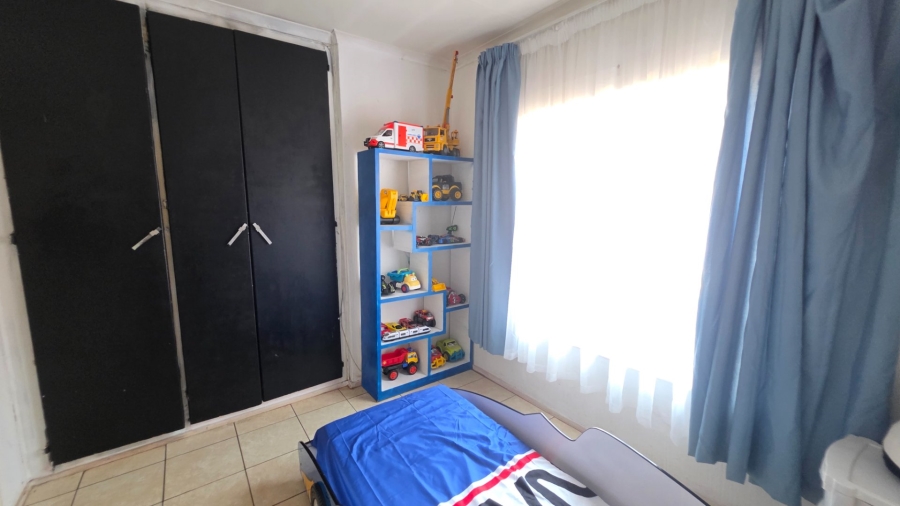 4 Bedroom Property for Sale in Laudium Gauteng