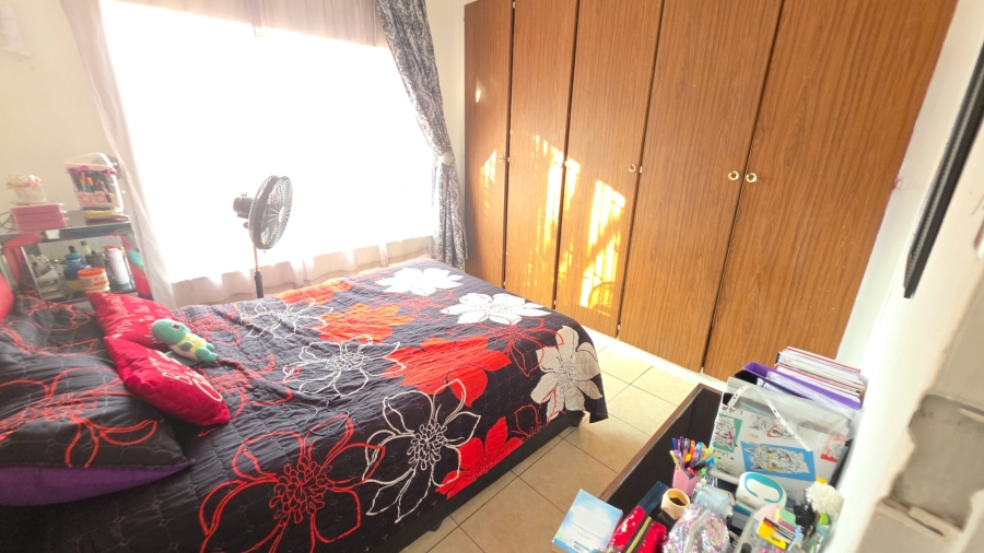 4 Bedroom Property for Sale in Laudium Gauteng