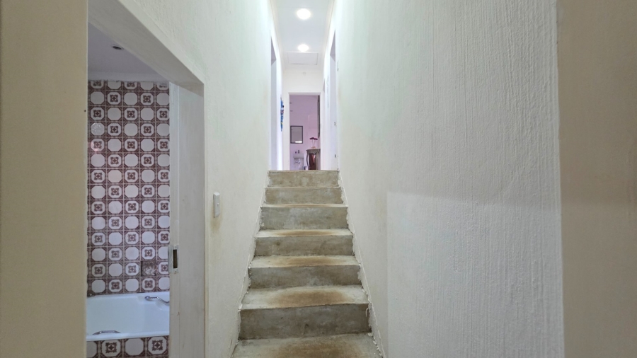 4 Bedroom Property for Sale in Laudium Gauteng
