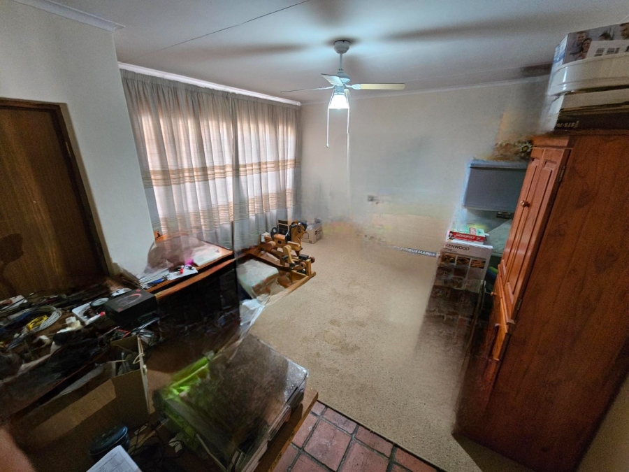 4 Bedroom Property for Sale in Weltevreden Park Gauteng