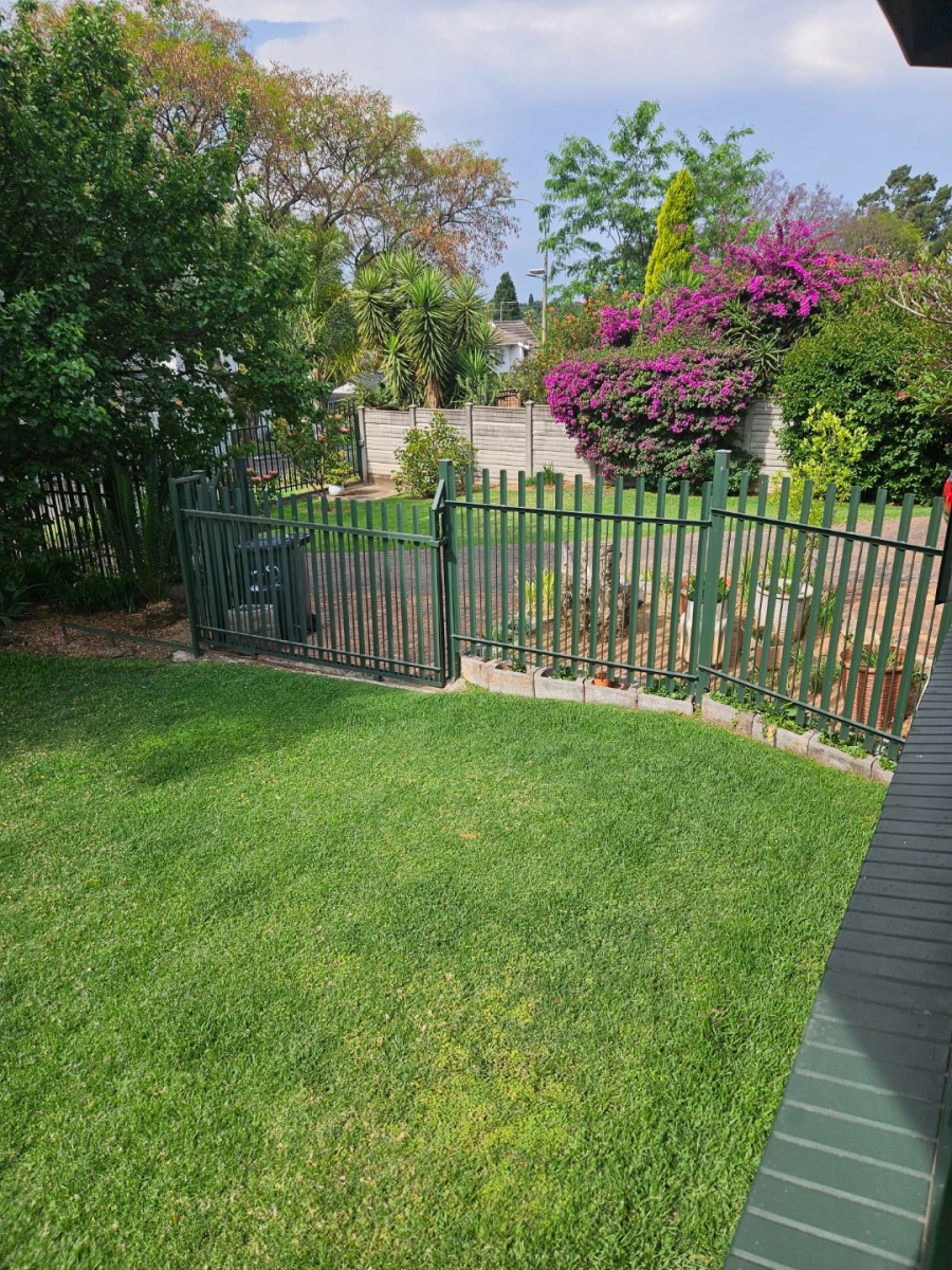 4 Bedroom Property for Sale in Weltevreden Park Gauteng