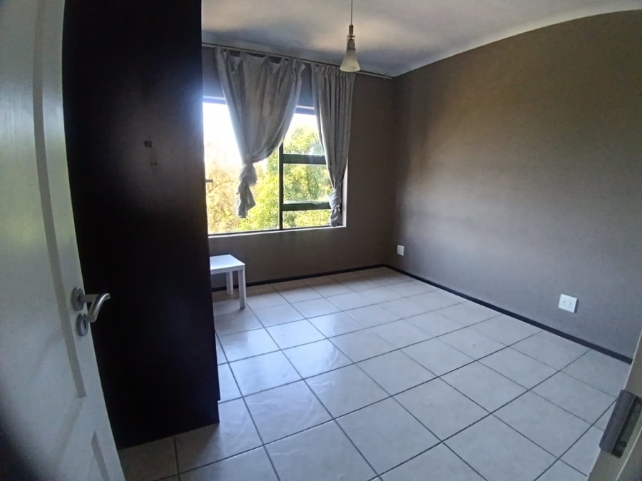 To Let 2 Bedroom Property for Rent in North Riding Gauteng