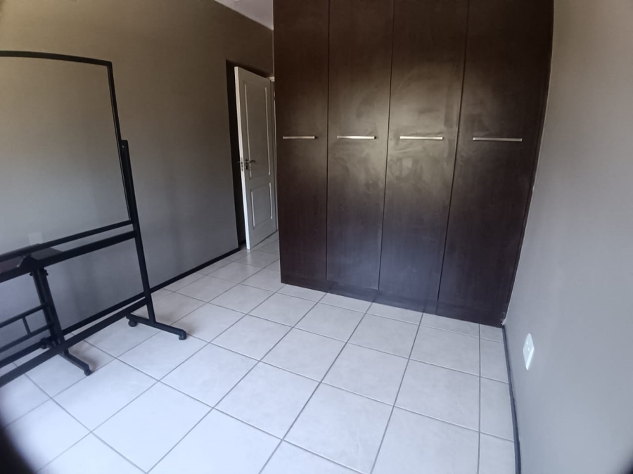 To Let 2 Bedroom Property for Rent in North Riding Gauteng