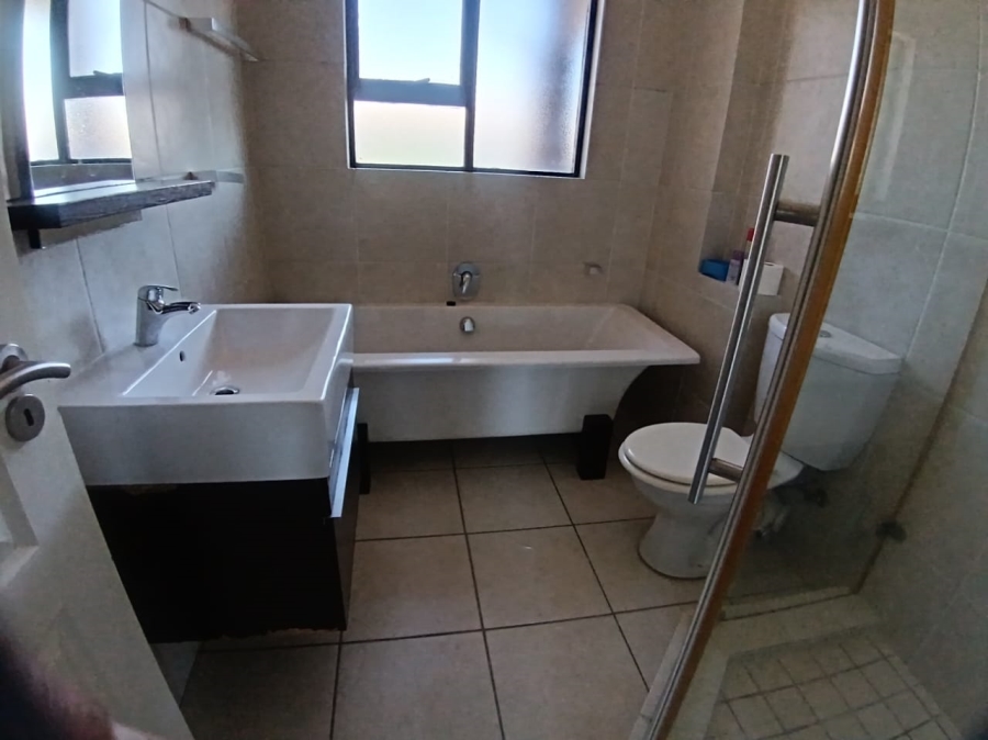To Let 2 Bedroom Property for Rent in North Riding Gauteng