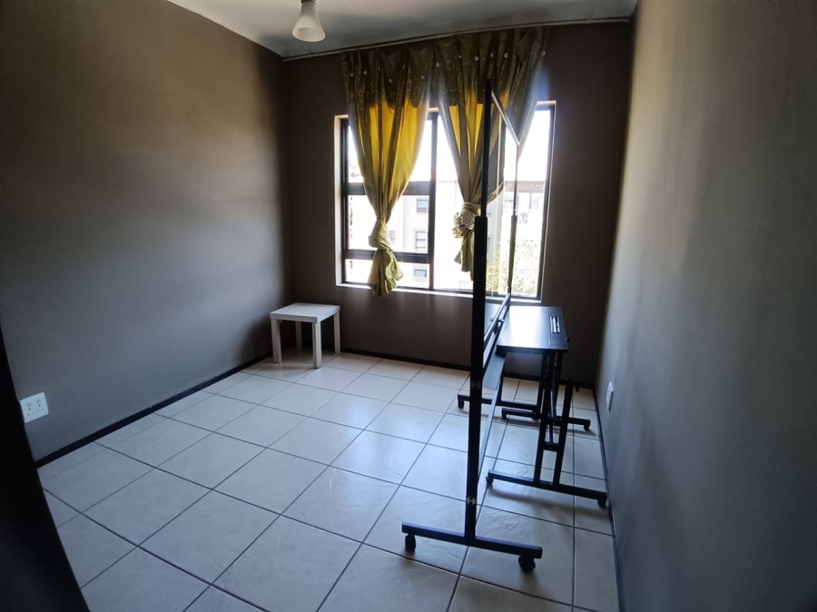 To Let 2 Bedroom Property for Rent in North Riding Gauteng