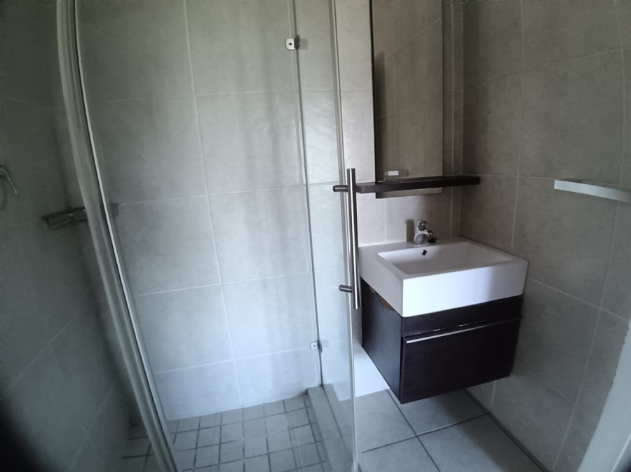 To Let 2 Bedroom Property for Rent in North Riding Gauteng