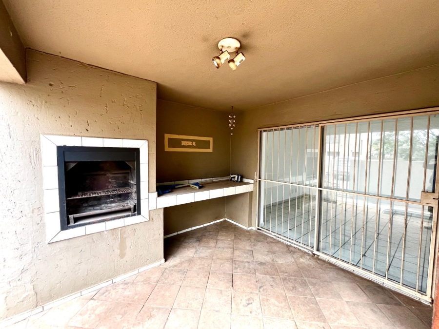 To Let 3 Bedroom Property for Rent in Celtisdal Gauteng