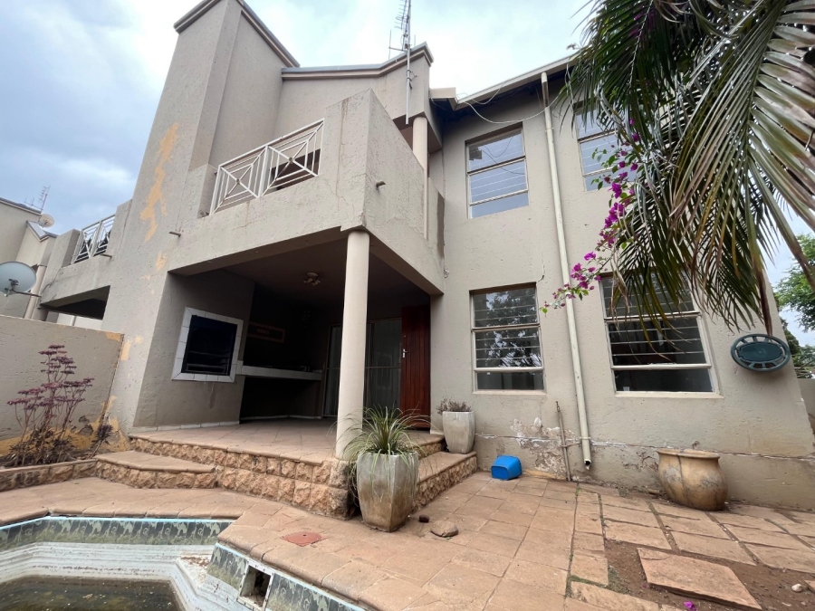 To Let 3 Bedroom Property for Rent in Celtisdal Gauteng