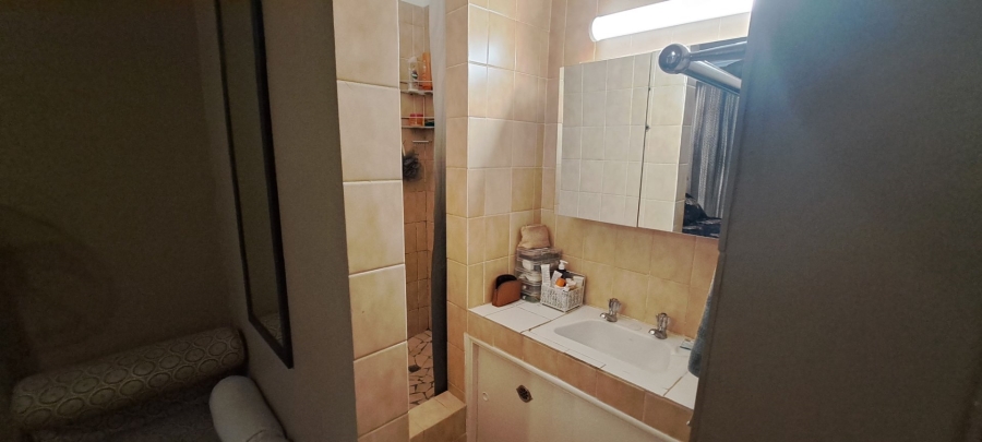 2 Bedroom Property for Sale in Essexwold Gauteng