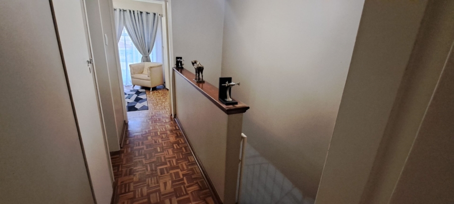 2 Bedroom Property for Sale in Essexwold Gauteng