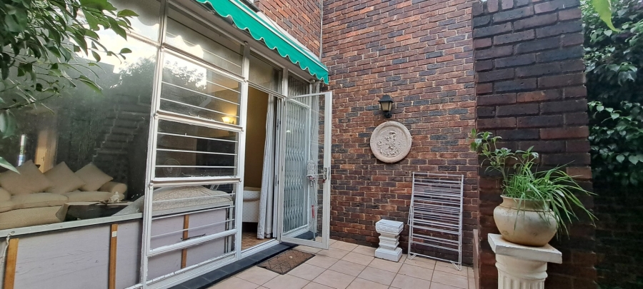 2 Bedroom Property for Sale in Essexwold Gauteng