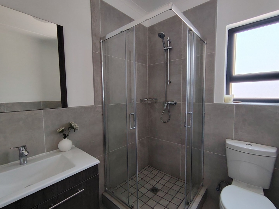 2 Bedroom Property for Sale in North Riding Gauteng