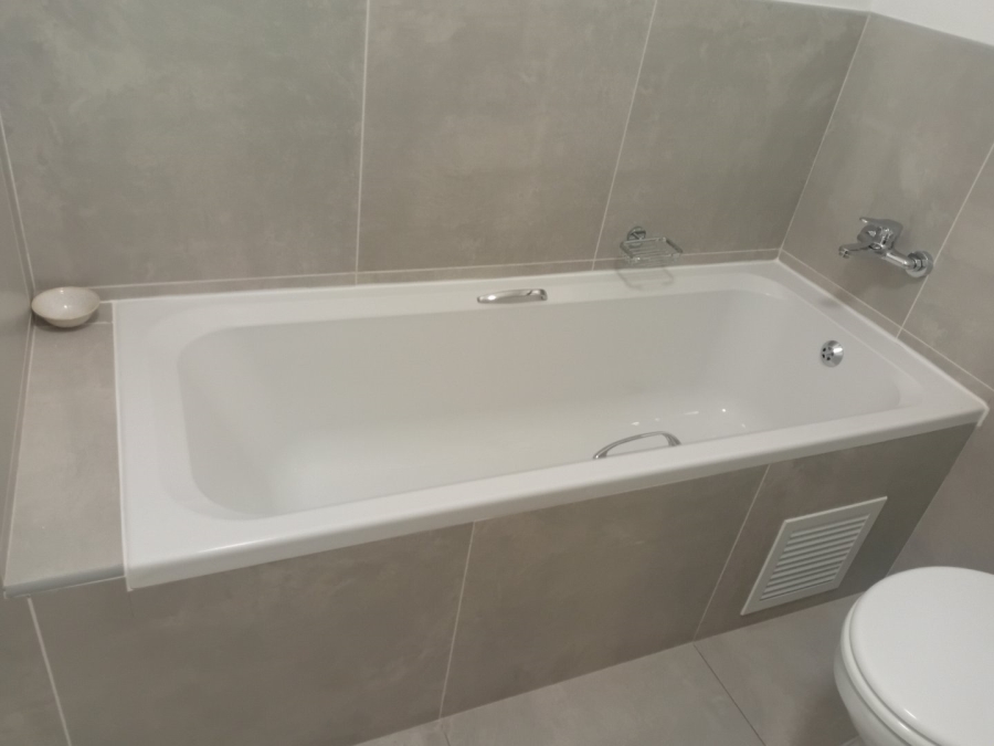 1 Bedroom Property for Sale in North Riding Gauteng