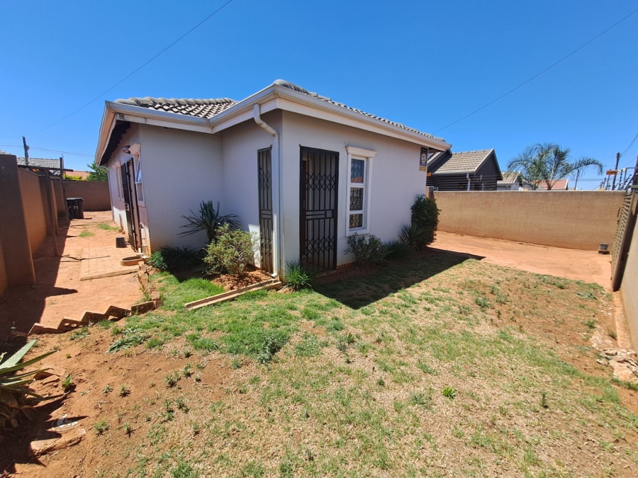 3 Bedroom Property for Sale in Protea Glen Gauteng