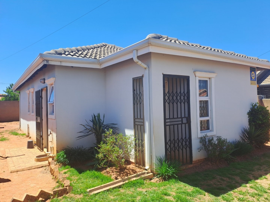 3 Bedroom Property for Sale in Protea Glen Gauteng
