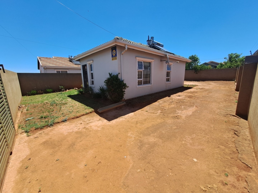 3 Bedroom Property for Sale in Protea Glen Gauteng
