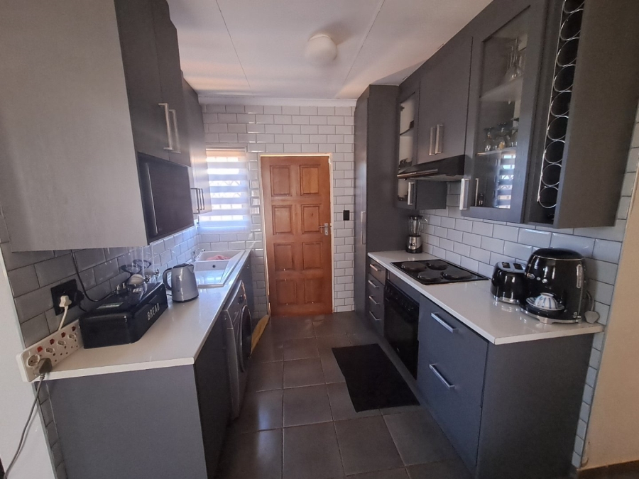3 Bedroom Property for Sale in Protea Glen Gauteng