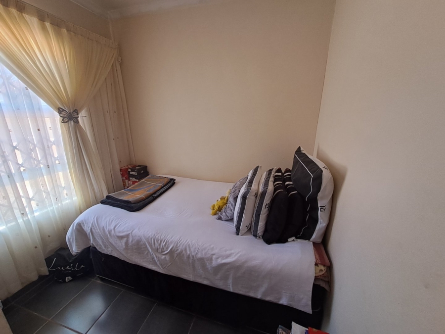3 Bedroom Property for Sale in Protea Glen Gauteng
