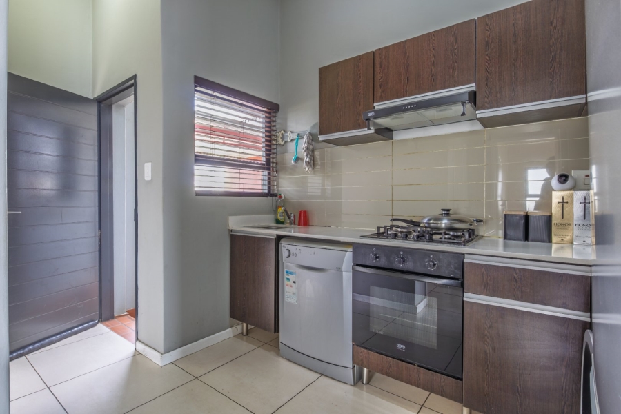 1 Bedroom Property for Sale in Fourways Gauteng