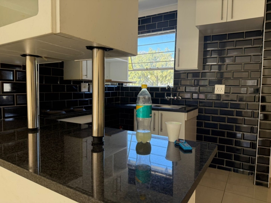 2 Bedroom Property for Sale in Vorna Valley Gauteng
