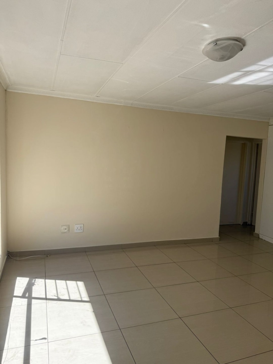 2 Bedroom Property for Sale in Vorna Valley Gauteng