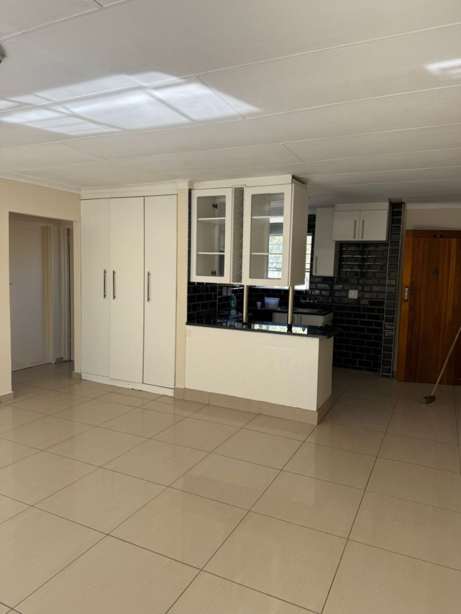 2 Bedroom Property for Sale in Vorna Valley Gauteng