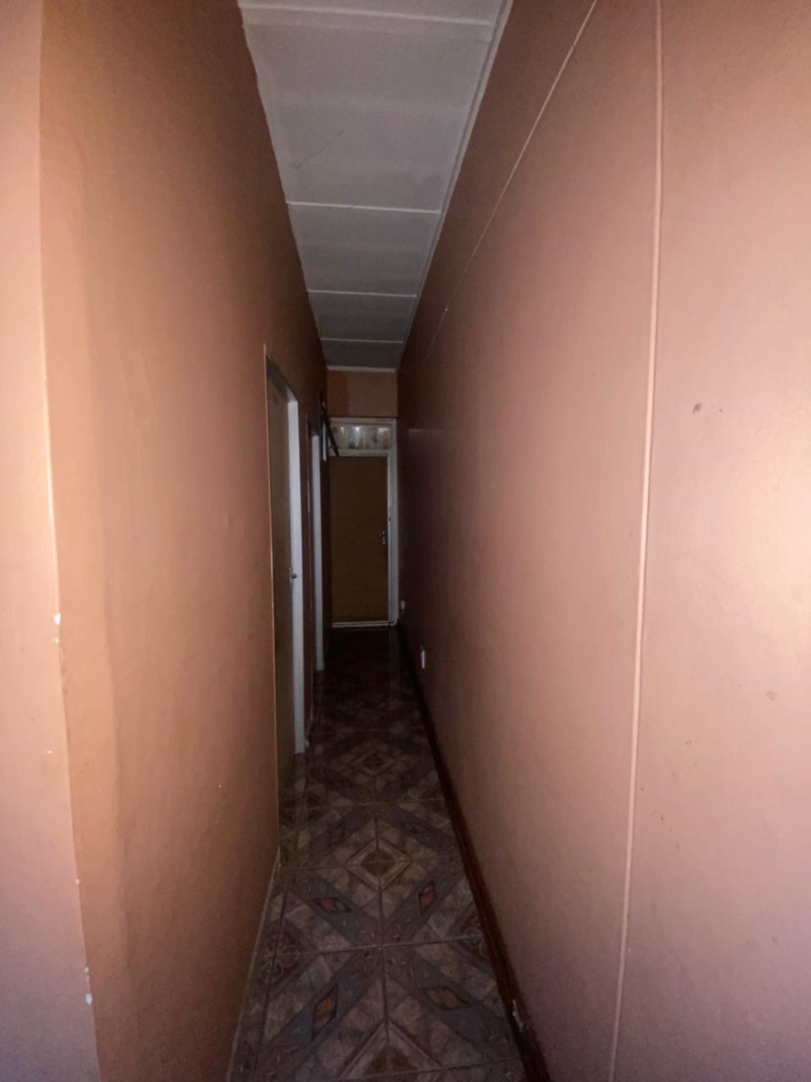 5 Bedroom Property for Sale in Pretoria Gauteng