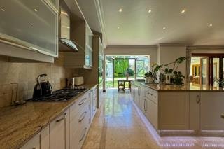 6 Bedroom Property for Sale in Bedfordview Gauteng