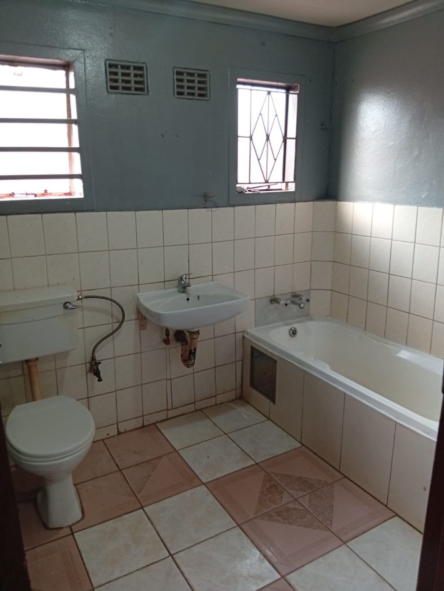 3 Bedroom Property for Sale in Lenasia Ext 13 Gauteng
