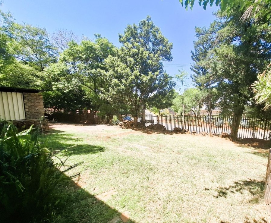 To Let 1 Bedroom Property for Rent in Lynnwood Glen Gauteng