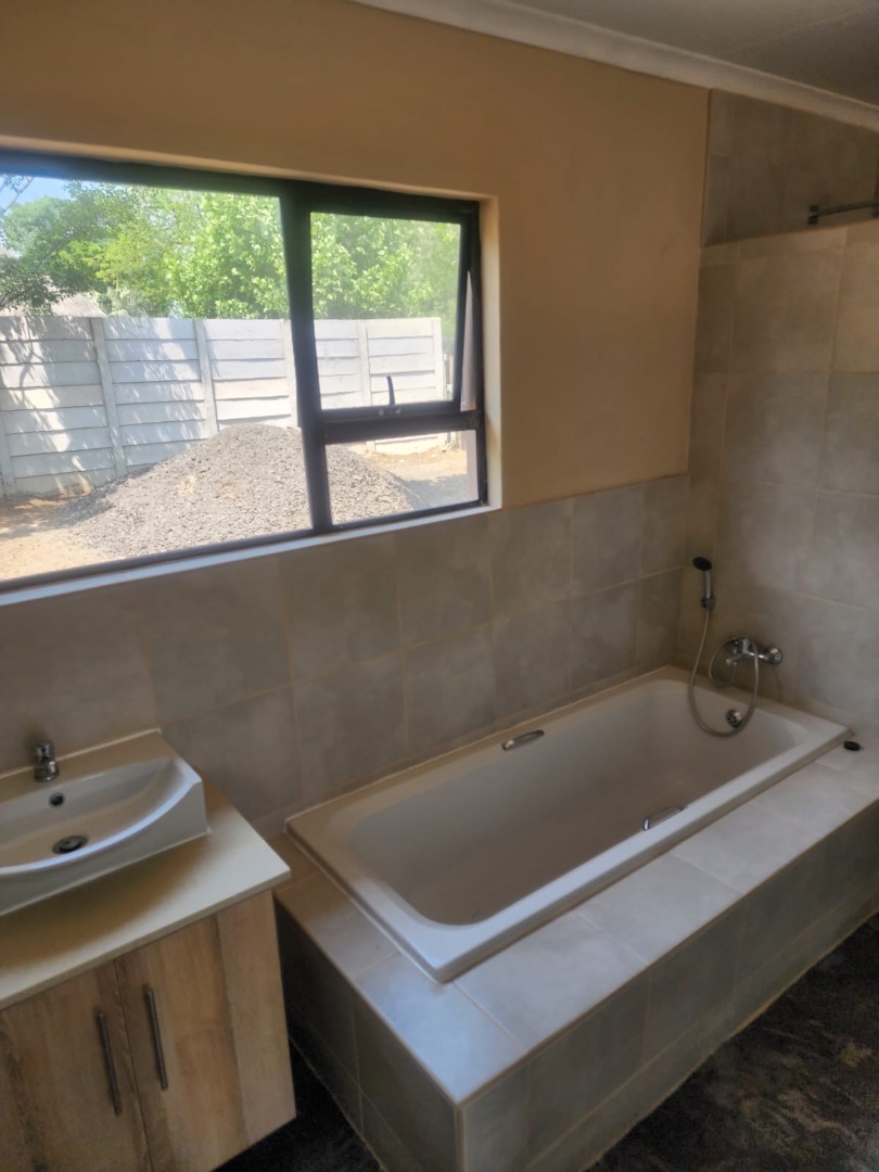 To Let 3 Bedroom Property for Rent in Jatniel Gauteng