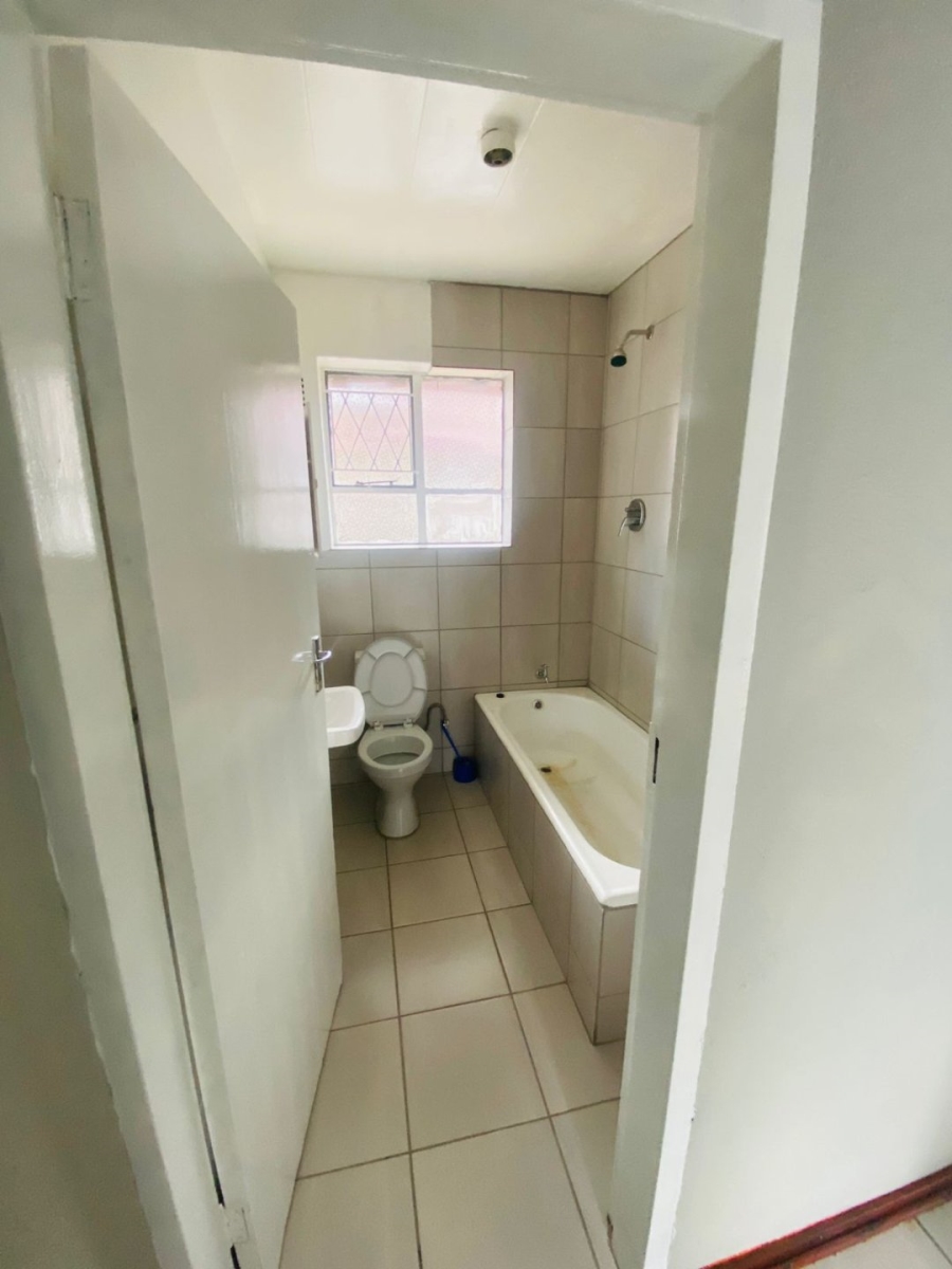 To Let 2 Bedroom Property for Rent in Primrose Gauteng