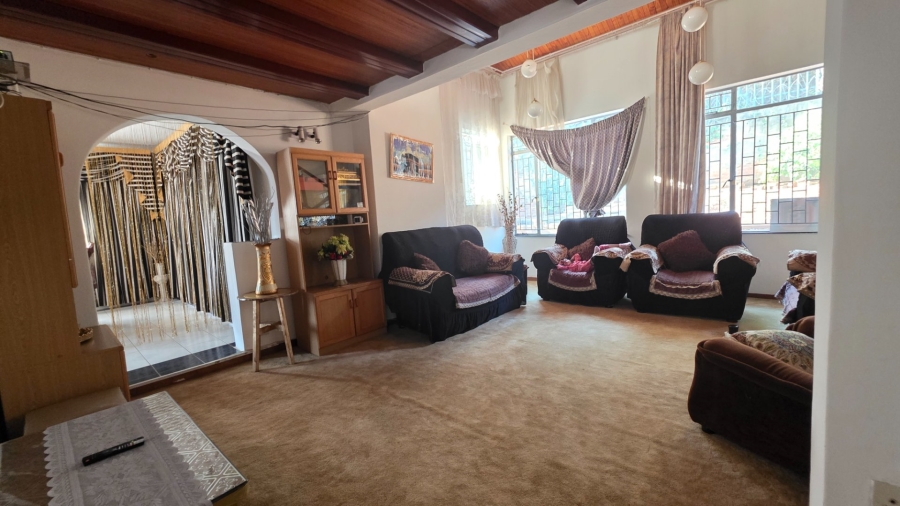 4 Bedroom Property for Sale in Laudium Gauteng
