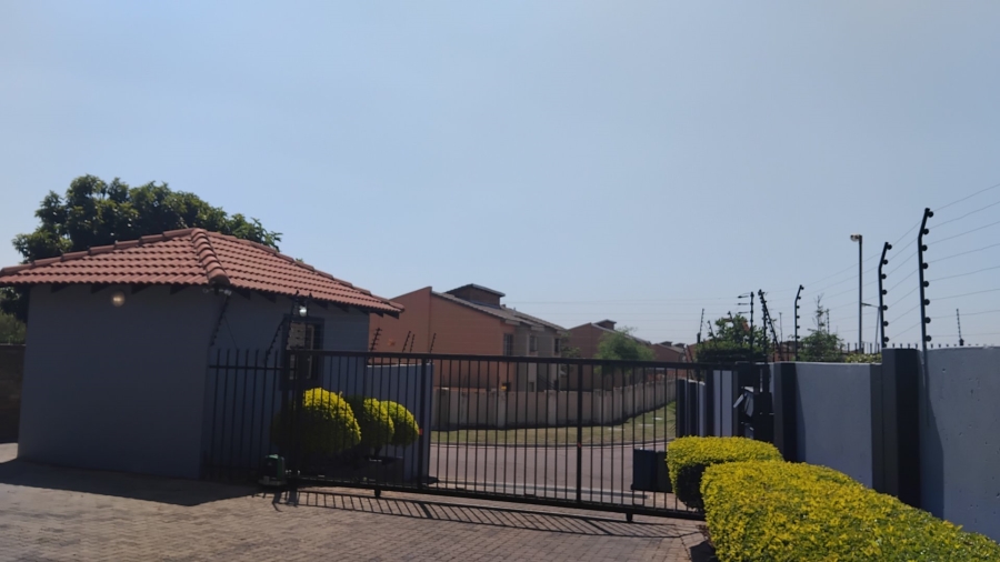 3 Bedroom Property for Sale in Montana Tuine Gauteng