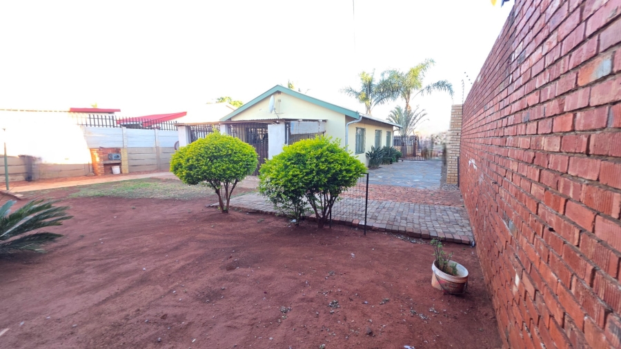 3 Bedroom Property for Sale in Laudium Gauteng