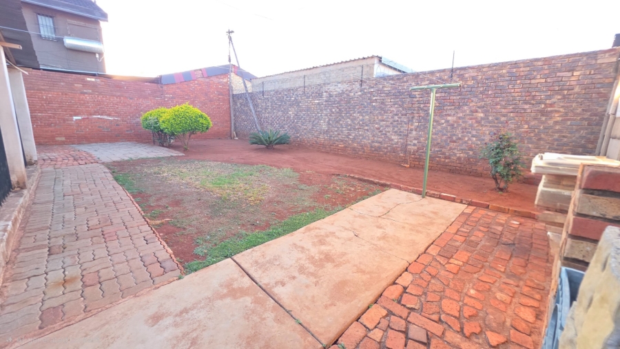 3 Bedroom Property for Sale in Laudium Gauteng