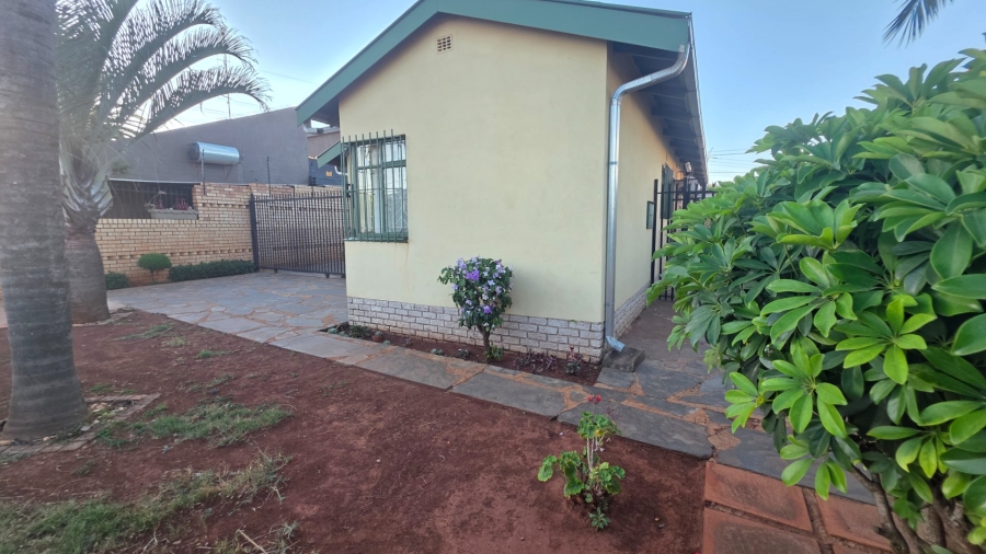 3 Bedroom Property for Sale in Laudium Gauteng