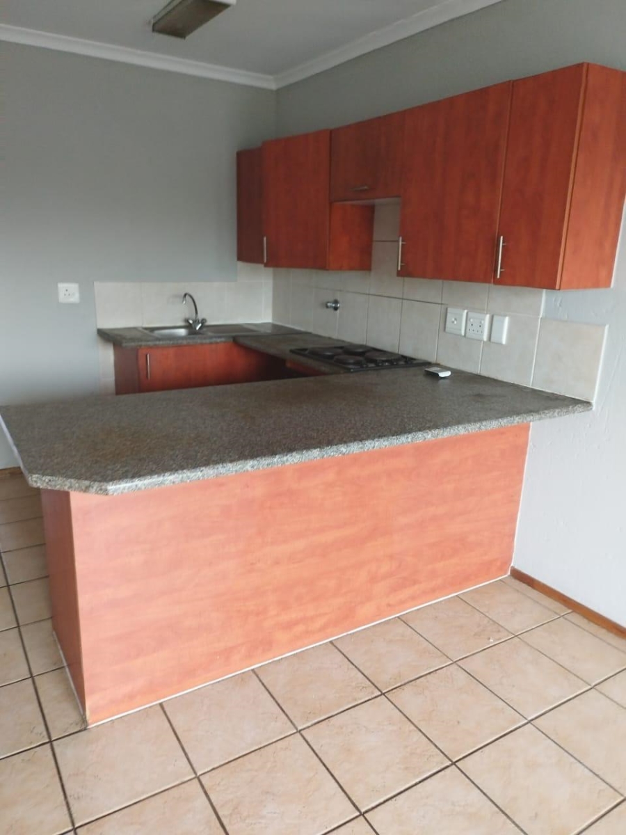 To Let 2 Bedroom Property for Rent in Comet Gauteng