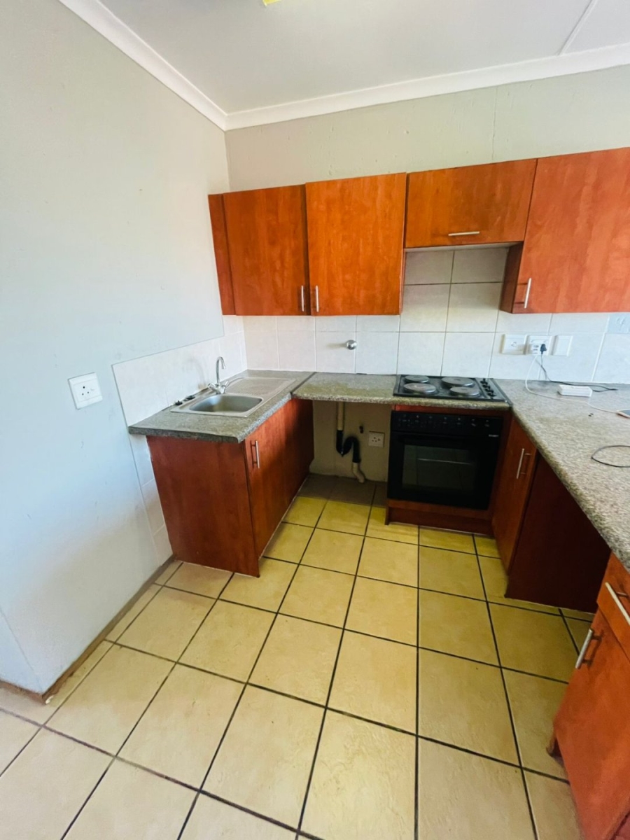 To Let 2 Bedroom Property for Rent in Comet Gauteng