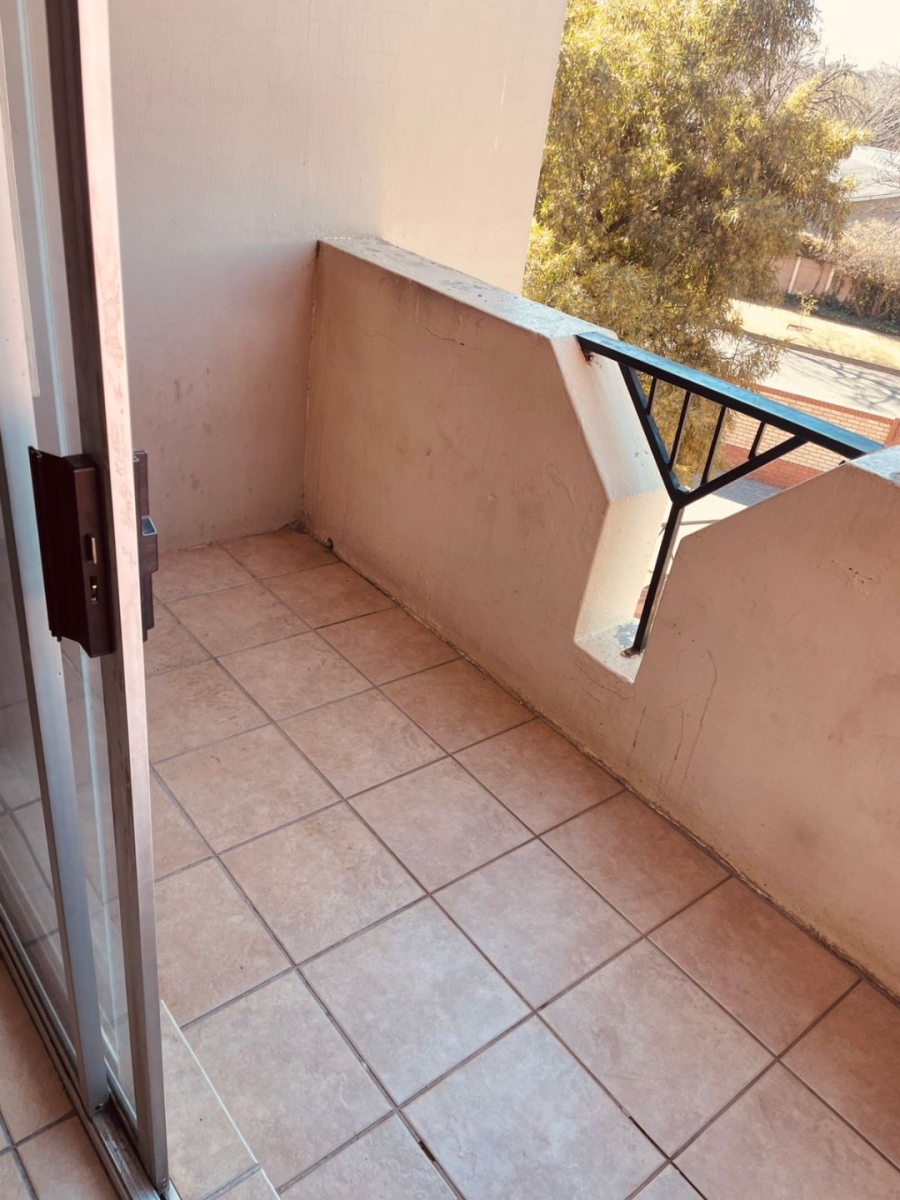 To Let 2 Bedroom Property for Rent in Comet Gauteng
