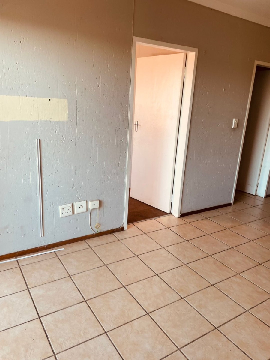 To Let 2 Bedroom Property for Rent in Comet Gauteng
