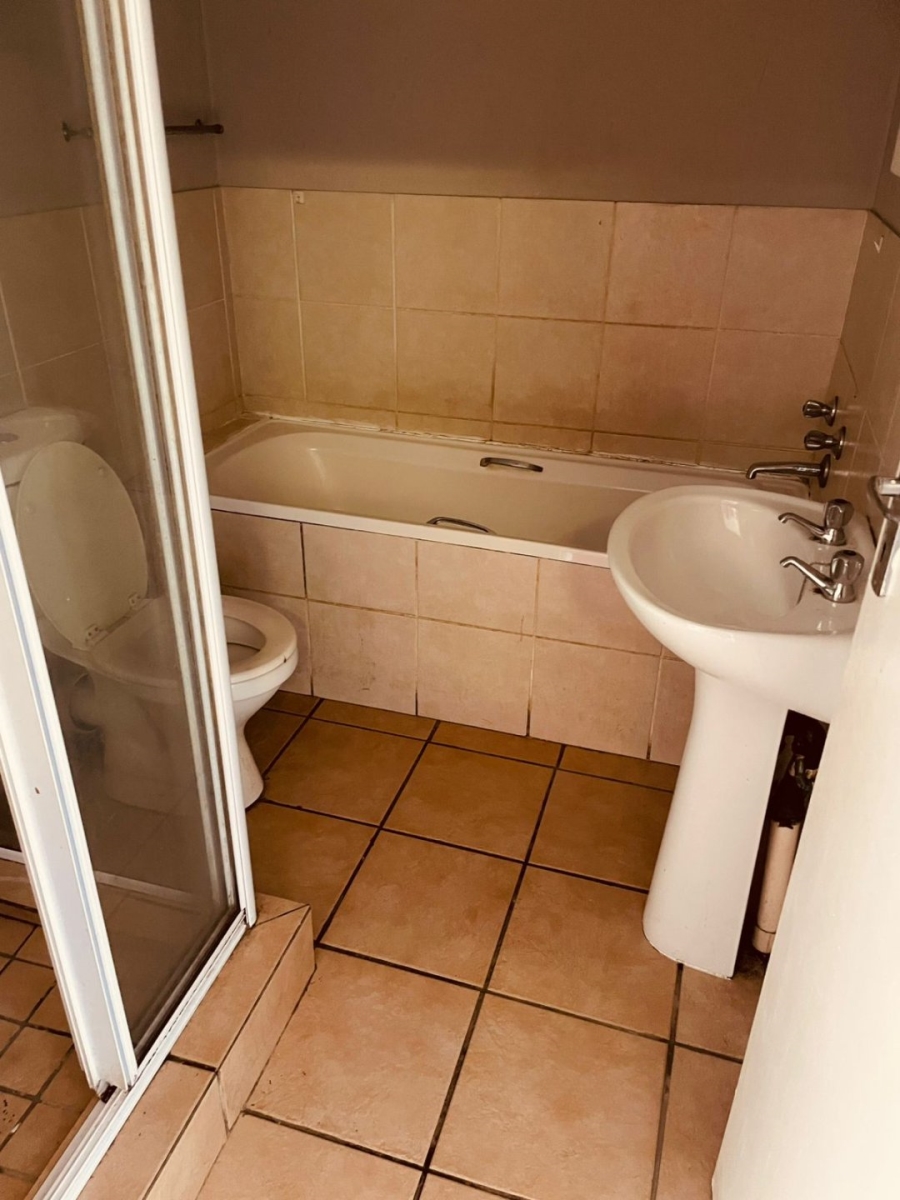 To Let 2 Bedroom Property for Rent in Comet Gauteng