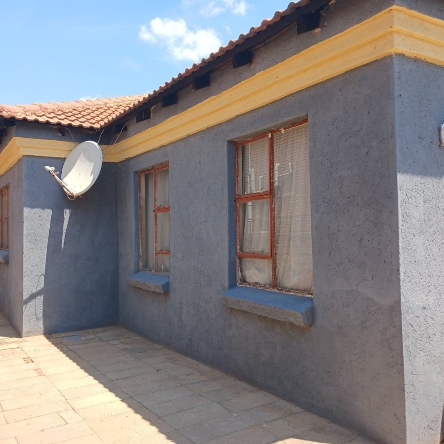 4 Bedroom Property for Sale in Soshanguve South Ext 10 Gauteng