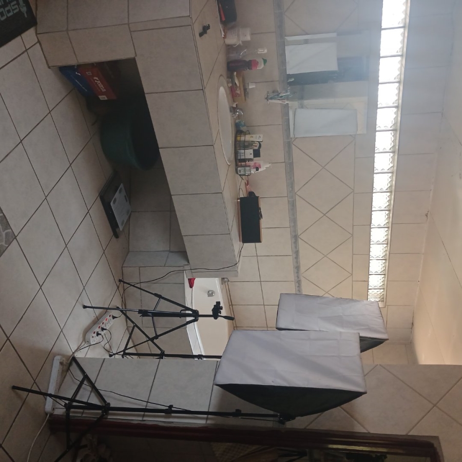4 Bedroom Property for Sale in Soshanguve South Ext 10 Gauteng